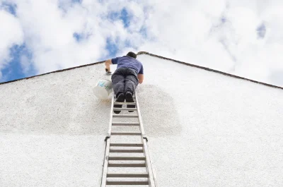 Peinture extérieure à Castin — façades et ravalement